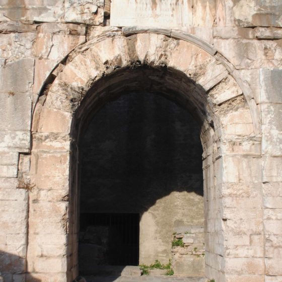 Spello, Porta San Ventura (Hispellum)