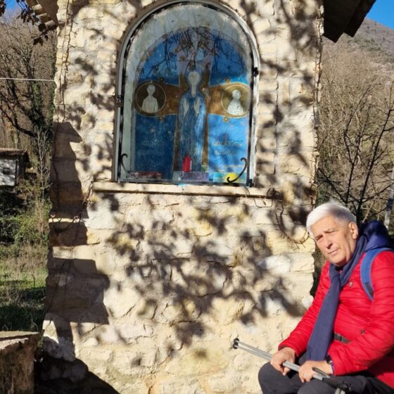 Camminando con MONTAGNEAPERTE: Da fonte Bulgarella (Spello) per il Sentiero dell’Acquedotto Romano e ritorno passando per la Valle del torrente Chiona, edicola votiva e Alvaro