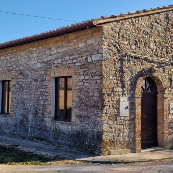 Camminando con MONTAGNEAPERTE: Da fonte Bulgarella (Spello) per il Sentiero dell’Acquedotto Romano e ritorno passando per la Valle del torrente Chiona, chiesa Santa Maria in Paterno