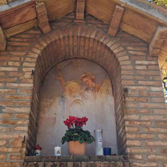 Camminando con MONTAGNEAPERTE: Da fonte Bulgarella (Spello) per il Sentiero dell’Acquedotto Romano e ritorno passando per la Valle del torrente Chiona, edicola votiva di via Sant'Onofrio